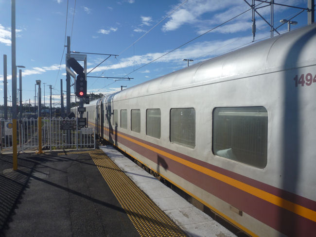 QueenslandRail länger als der Bahnhof